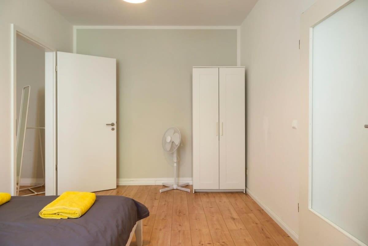 Cosy Two Br Plus Self Checkin Plus Street Parking Berlin Kültér fotó