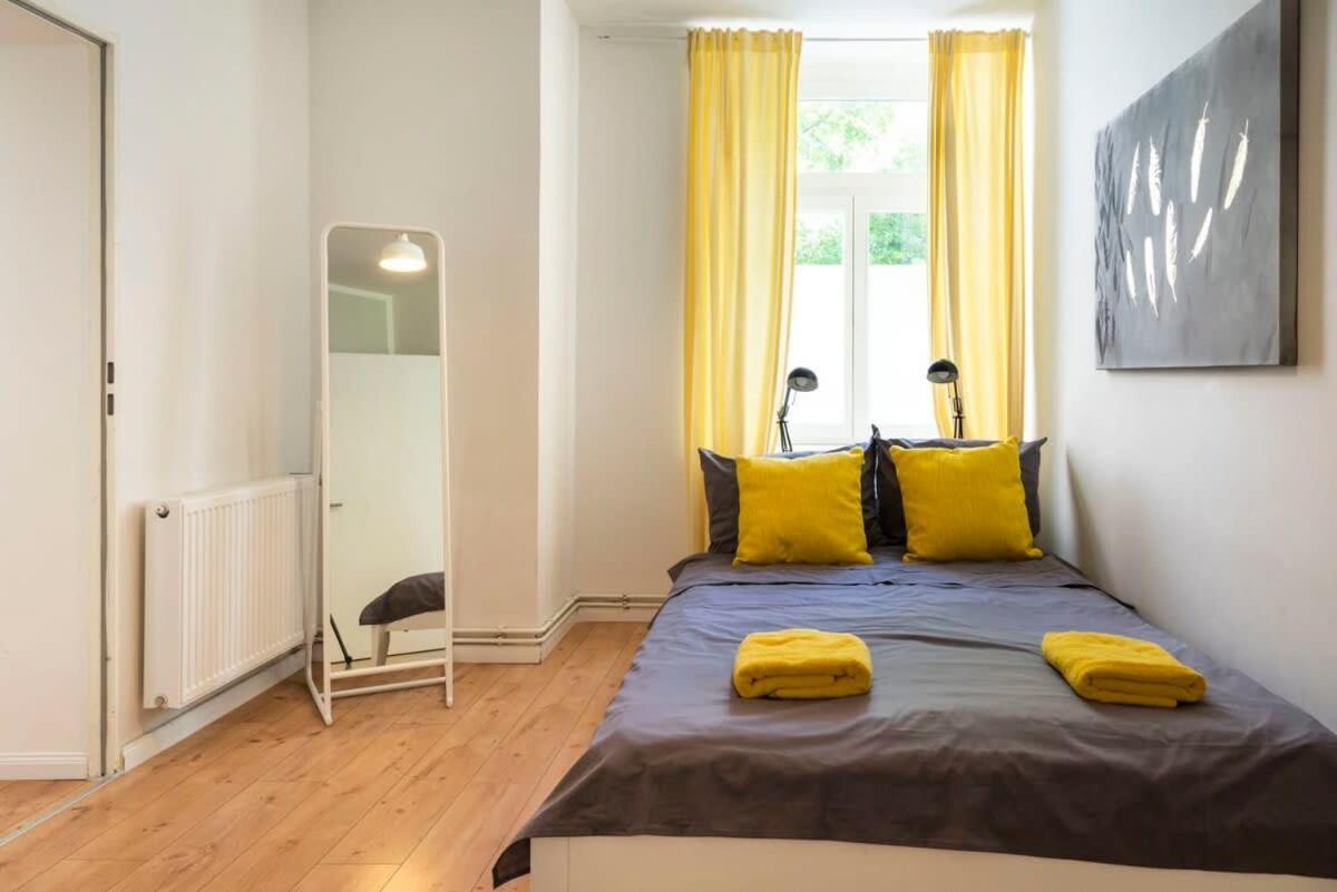 Cosy Two Br Plus Self Checkin Plus Street Parking Berlin Kültér fotó